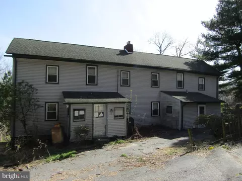 11 Helluva Hill Ln, Glen Mills, PA 19342