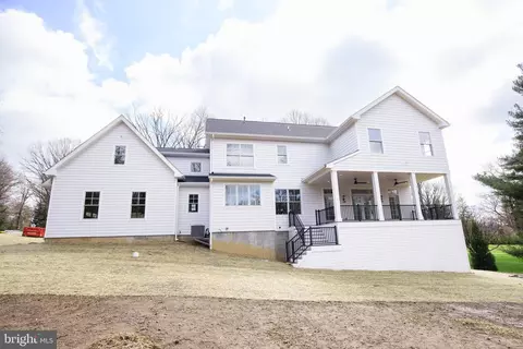 Exterior - 1 Weirwood Rd, Wayne, PA 19087 photo 7 of 8