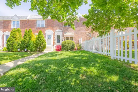 235 Gramercy Dr, Clifton Heights, PA 19018
