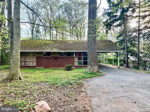 4 Edgewold Ln, Media, PA 19063