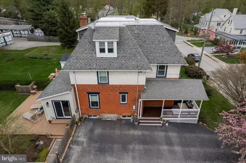 Exterior - 420 W Beechtree Ln, Wayne, PA 19087 photo 13 of 18