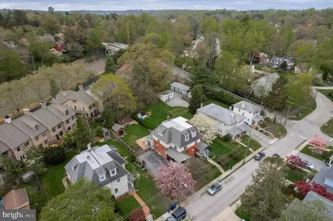 View/Area - 420 W Beechtree Ln, Wayne, PA 19087 photo 2 of 5