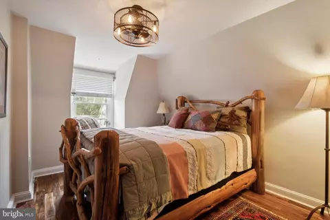 Bedroom - 420 W Beechtree Ln, Wayne, PA 19087 photo 3 of 3