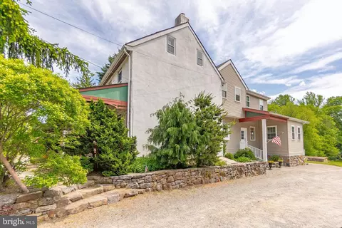 Exterior - 111 Waterville Rd, Wallingford, PA 19086 photo 10 of 24