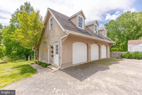 Exterior - 111 Waterville Rd, Wallingford, PA 19086 photo 12 of 24