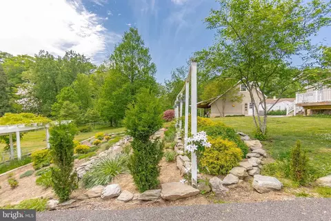 Exterior - 111 Waterville Rd, Wallingford, PA 19086 photo 20 of 24
