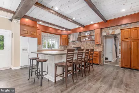 Kitchen - 111 Waterville Rd, Wallingford, PA 19086 photo 3 of 4
