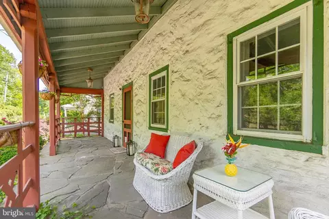 Exterior - 111 Waterville Rd, Wallingford, PA 19086 photo 7 of 24