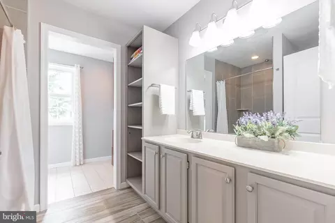 Entry Way - 111 Waterville Rd, Wallingford, PA 19086 photo 3 of 6