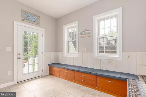 Entry Way - 111 Waterville Rd, Wallingford, PA 19086 photo 1 of 6