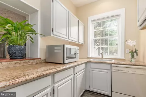 Kitchen - 111 Waterville Rd, Wallingford, PA 19086 photo 4 of 4