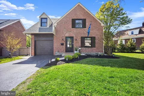 74 Lownes Ln, Springfield, PA 19064