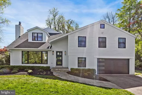 Exterior - 364 Rose Glen Dr, Wayne, PA 19087 photo 5 of 16