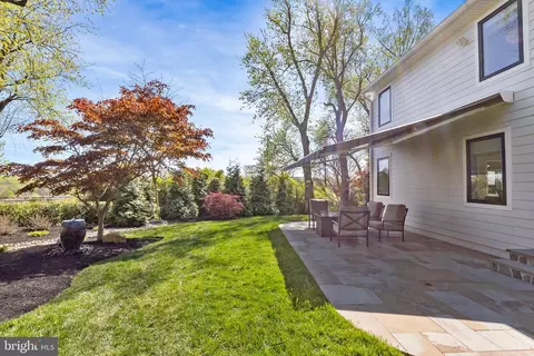 Exterior - 364 Rose Glen Dr, Wayne, PA 19087 photo 14 of 16