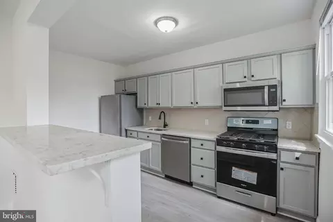 Kitchen - 6 Maple St, Marcus Hook, PA 19061 photo 4 of 7