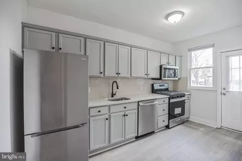 Kitchen - 6 Maple St, Marcus Hook, PA 19061 photo 6 of 7