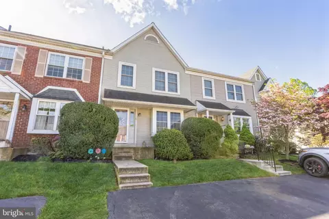 101 Victoria Dr, Aston, PA 19014