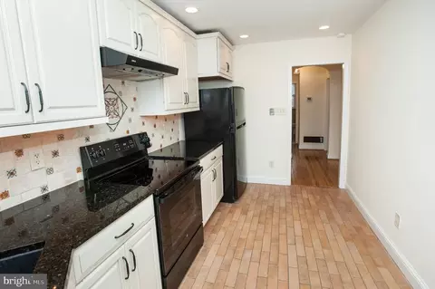 Kitchen - 500 E Lancaster Ave #134B, Wayne, PA 19087 photo 4 of 6
