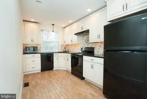 Kitchen - 500 E Lancaster Ave #134B, Wayne, PA 19087 photo 6 of 6