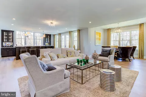 Living - 319 Iven Ave, Wayne, PA 19087 photo 1 of 5