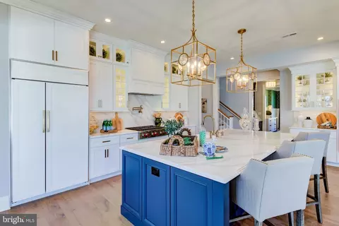 Kitchen - 319 Iven Ave, Wayne, PA 19087 photo 4 of 8