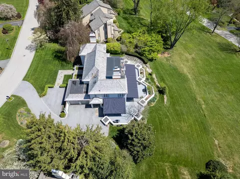 Exterior - 238 Ravenscliff Rd, Wayne, PA 19087 photo 17 of 17