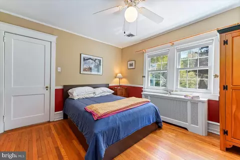 Bedroom - 409 Iven Ave, Wayne, PA 19087 photo 4 of 8