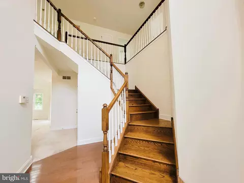 Entry Way - 115 Louise Dr, Boothwyn, PA 19061 photo 6 of 17