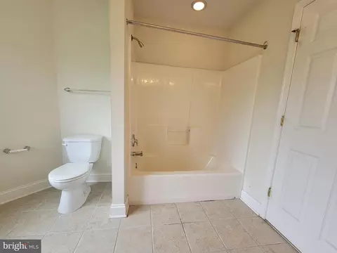 Bath - 115 Louise Dr, Boothwyn, PA 19061 photo 17 of 20