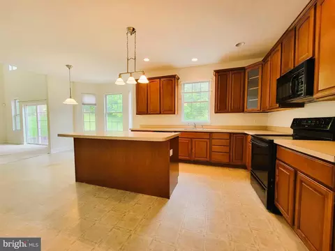 Kitchen - 115 Louise Dr, Boothwyn, PA 19061 photo 1 of 7