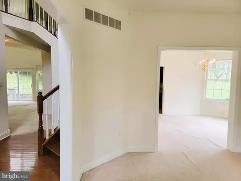 Entry Way - 115 Louise Dr, Boothwyn, PA 19061 photo 5 of 17