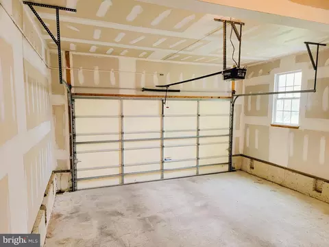 Exterior - 115 Louise Dr, Boothwyn, PA 19061 photo 12 of 13