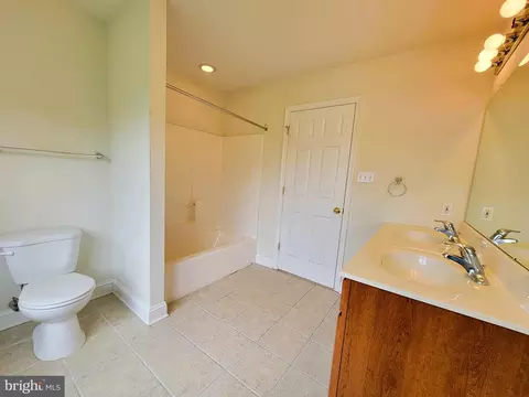 Bath - 115 Louise Dr, Boothwyn, PA 19061 photo 20 of 20