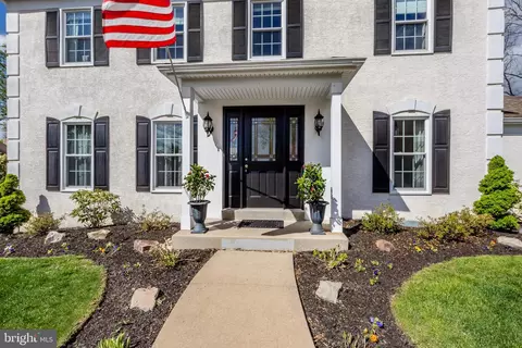 Exterior - 512 Flora Cir, Springfield, PA 19064 photo 3 of 10