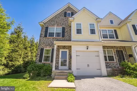 301 Radnor St, Media, PA 19063