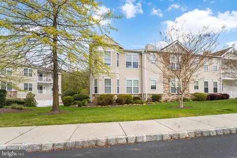 2201 Poplar St, Garnet Valley, PA 19060