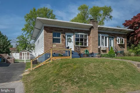 102 Tyler Ave, Woodlyn, PA 19094