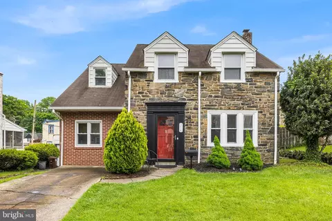 254 W Essex Ave, Lansdowne, PA 19050