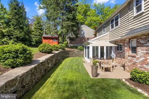 Exterior - 441 Iven Ave, Wayne, PA 19087 photo 7 of 9