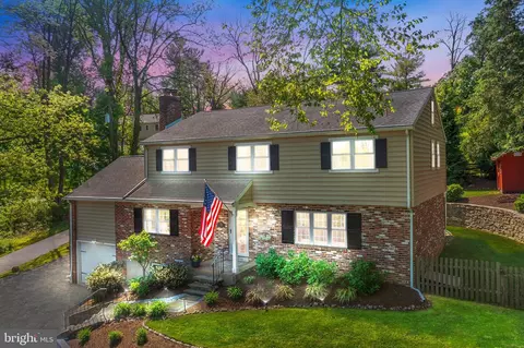 Exterior - 441 Iven Ave, Wayne, PA 19087 photo 3 of 9
