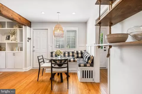 Entry Way - 441 Iven Ave, Wayne, PA 19087 photo 3 of 6