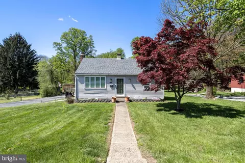304 S Bishop Ave, Secane, PA 19018