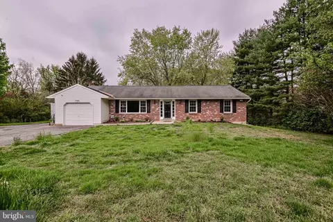 32 Crosskeys Dr, Garnet Valley, PA 19060