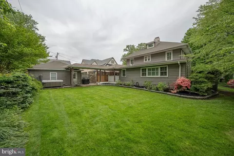Exterior - 202 Midland Ave, Wayne, PA 19087 photo 7 of 11