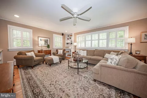 Living - 202 Midland Ave, Wayne, PA 19087 photo 1 of 2
