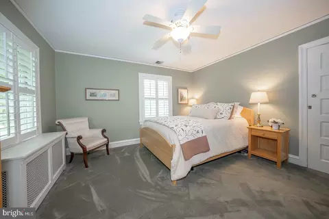 Bedroom - 202 Midland Ave, Wayne, PA 19087 photo 4 of 6