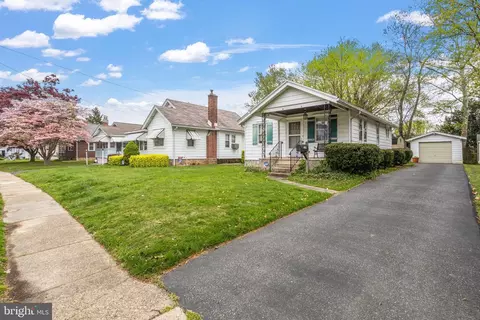 119 W Forrestview Rd, Brookhaven, PA 19015