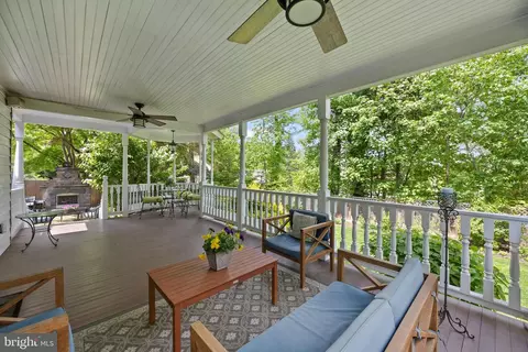 Exterior - 419 Conestoga Rd, Wayne, PA 19087 photo 6 of 10