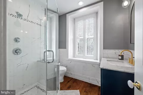 Bath - 419 Conestoga Rd, Wayne, PA 19087 photo 4 of 7