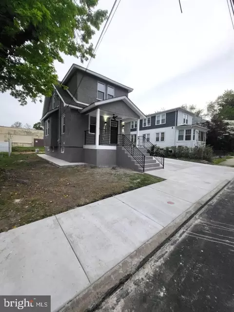 900 Greenhill Rd, Sharon Hill, PA 19079